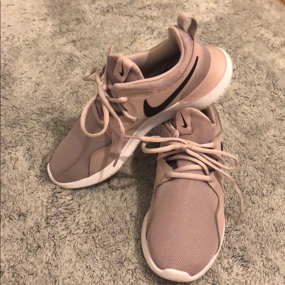 ‼️SOLD‼️ Light Purple Nike Tessen Sneakers